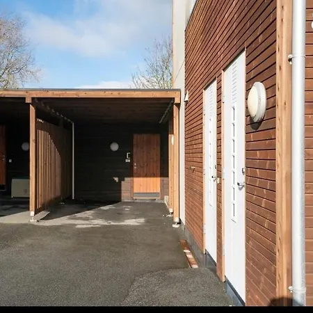 Apartmán Stylish Townhouse With 3 Bedrooms And Bathtub Sandnes (Rogaland)