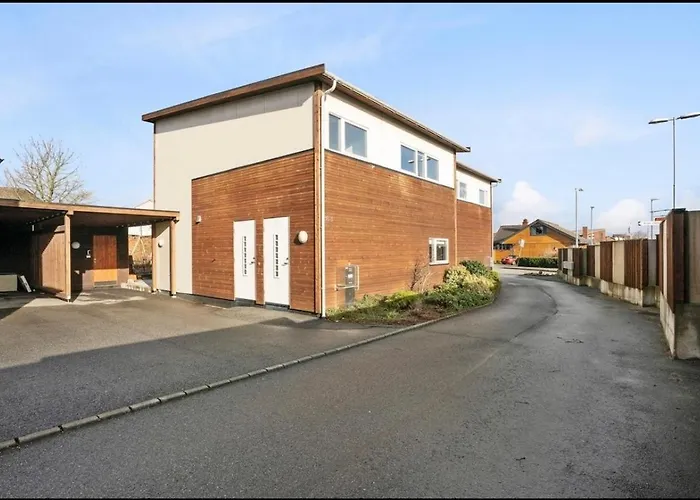 Stylish Townhouse With 3 Bedrooms And Bathtub Apartmán *